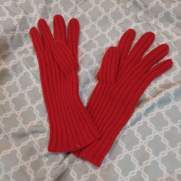 Neiman Marcus Red Ribbed Knit Gloves GUC - Picture 3 of 6